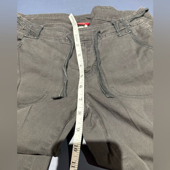The North Face Roll Up Almatta Cargo Pants Size 4 Hiking Convertible to Capris - Picture 13 of 14